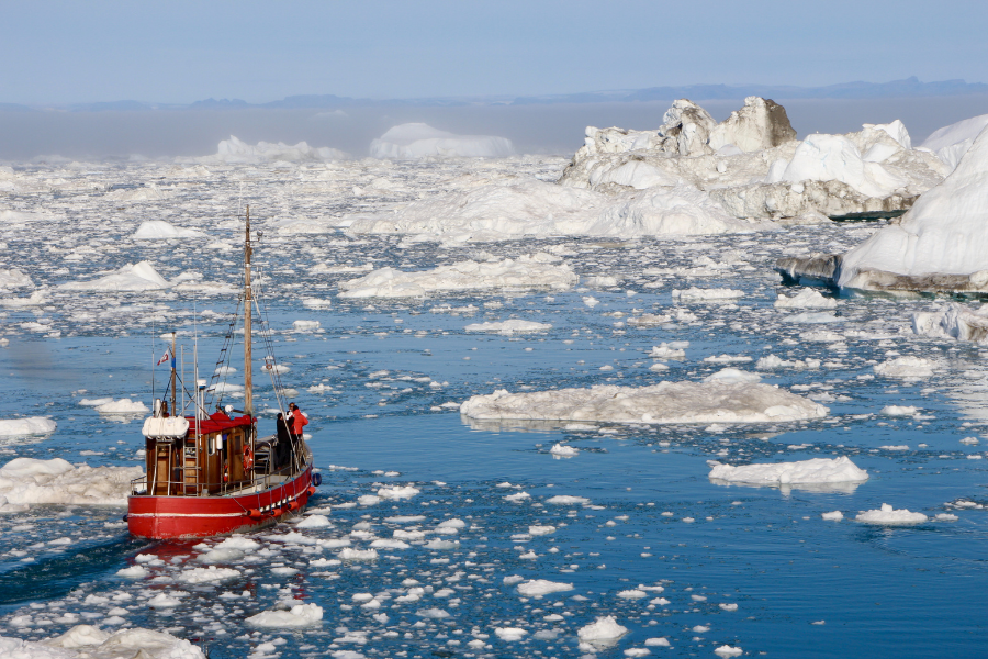 冰川融化 格陵兰岛大量稀有矿产显现 美富豪们前