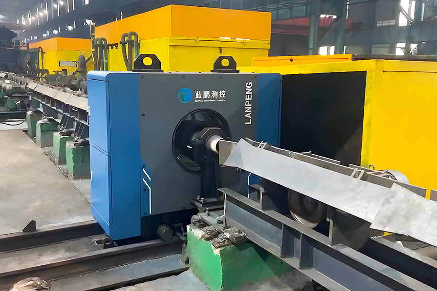 轧钢旋转测径仪 .jpg